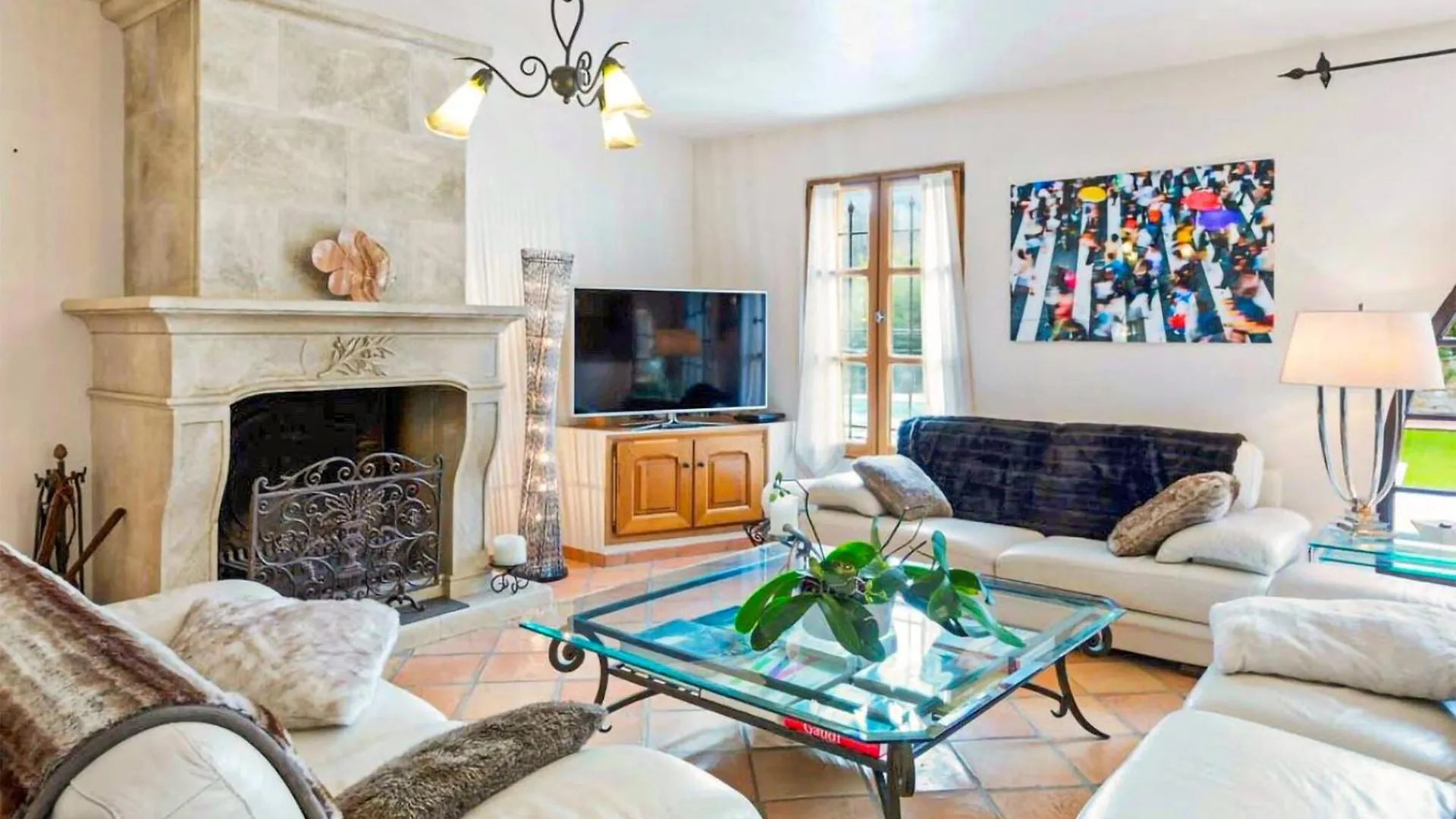 4 Bedroom Cozy Home In لا كول سور لو بيت للعطل